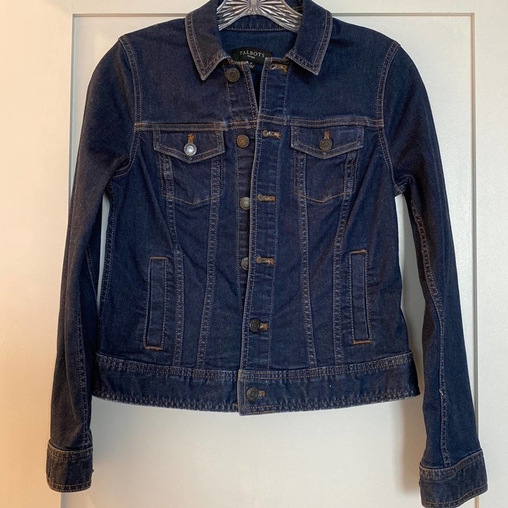 Talbots Jean denim jacket front pockets metal buttons banded bottom size P
C b - Picture 12 of 15
